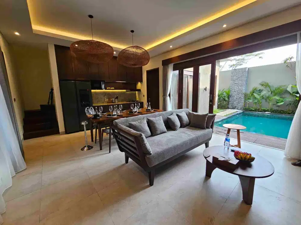 VILLA RESIDENCE SIAP HUNI, FULLY FURNISHED, LOKASI KAWASAN ELIT