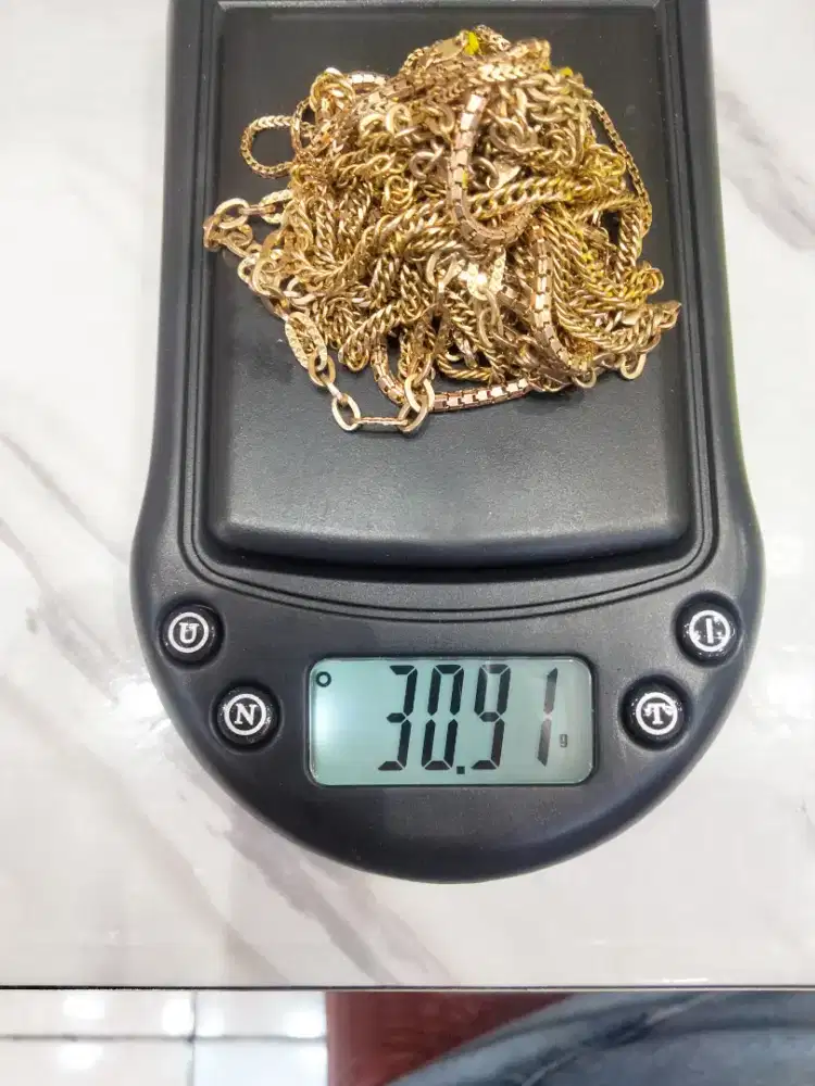 Terima jual beli emas dan berlian