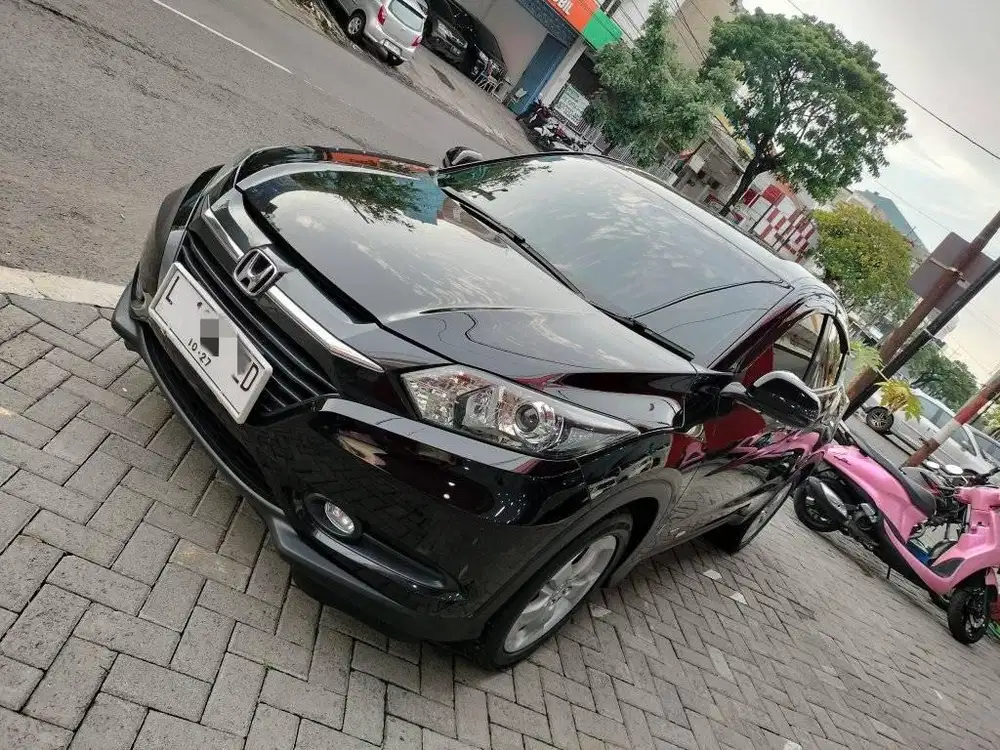 Honda HRV 1.5 E Bensin Matic/At 2017 Kondisi Sangat Bagus
