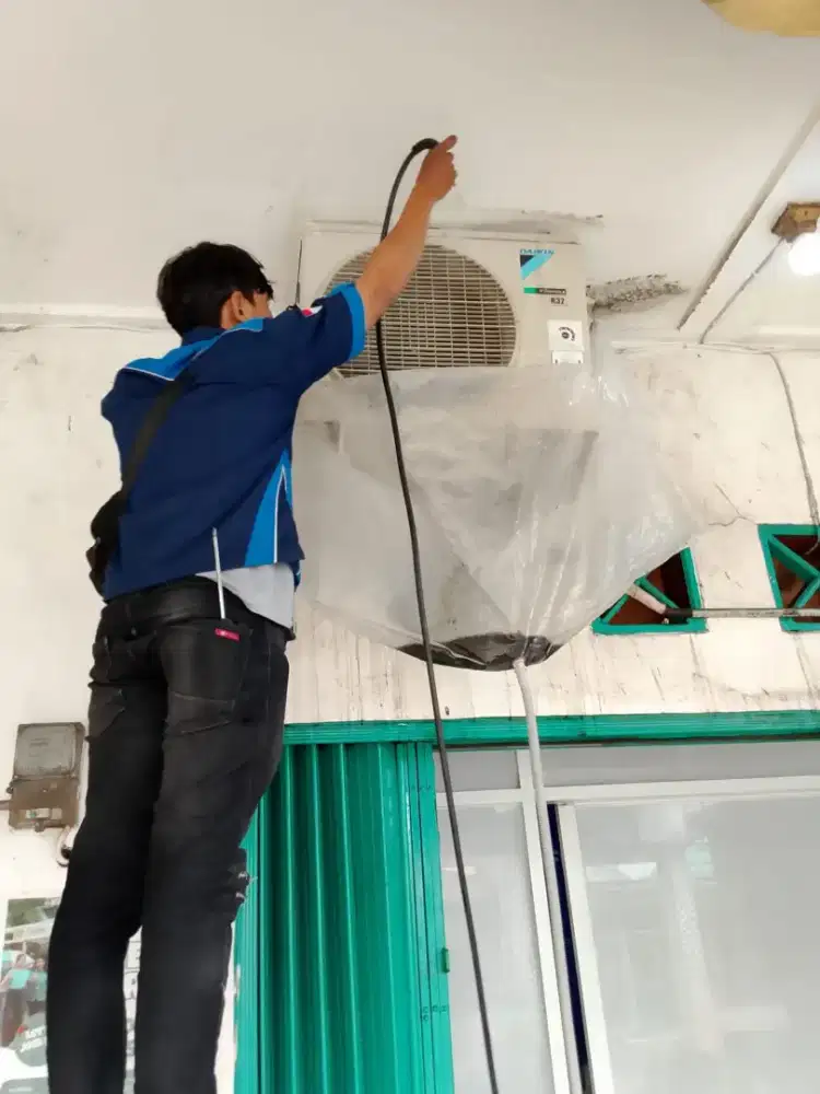 Terima service AC, mesin cuci, kulkas, pompa air dll