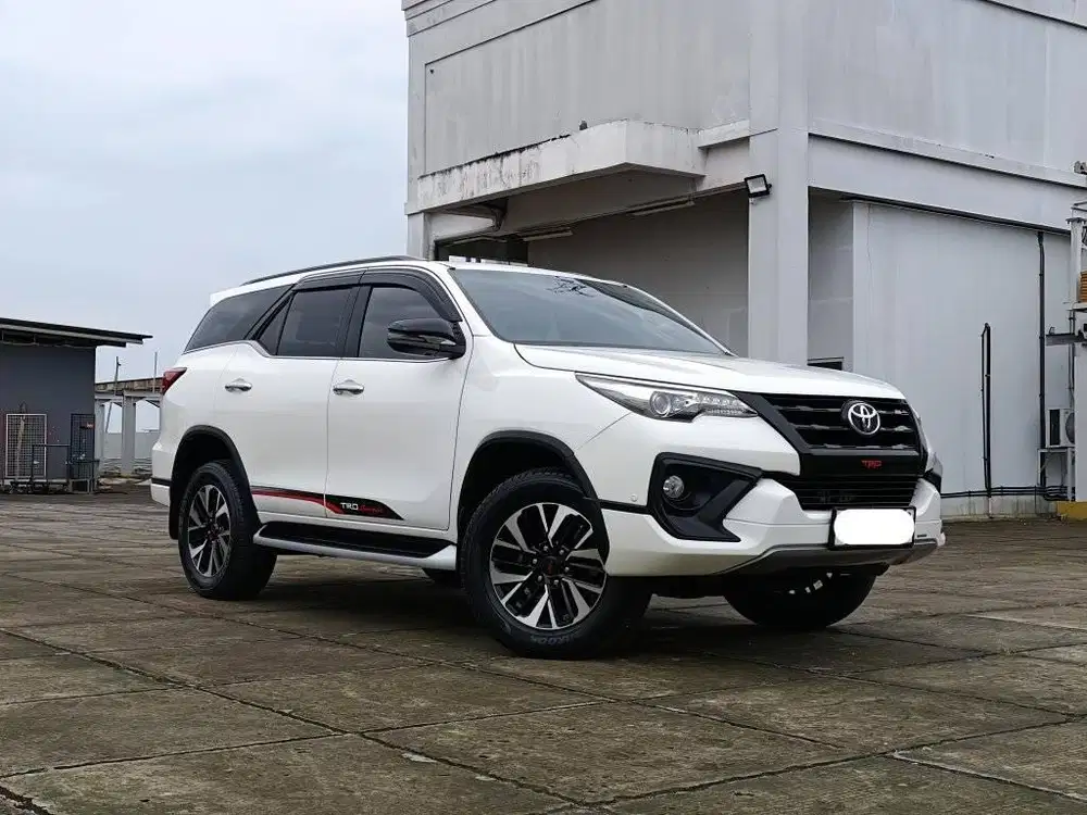 Fortuner VRZ TRD Sportivo 2.4 AT 2018