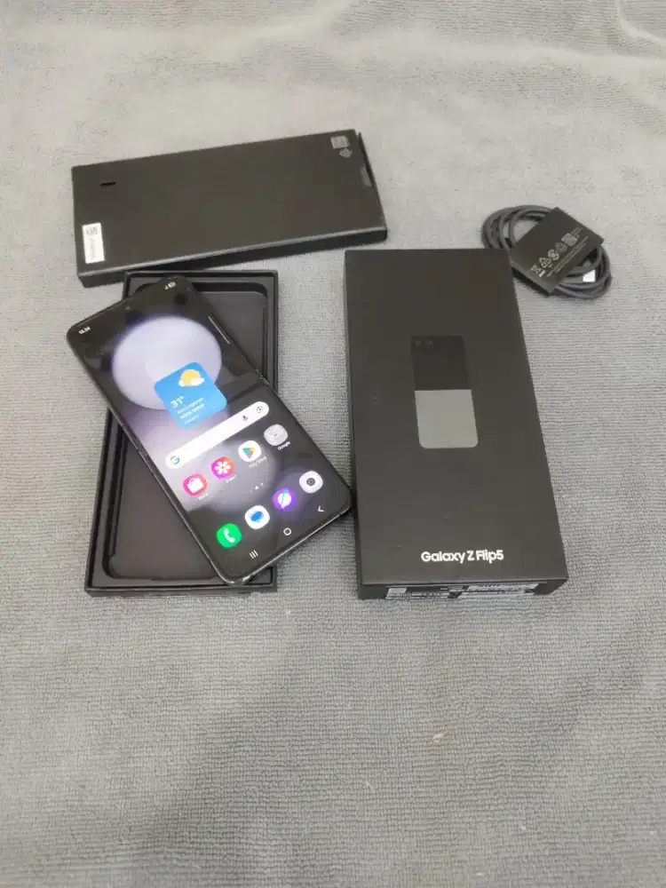 Samsung Z flip 8/256gb