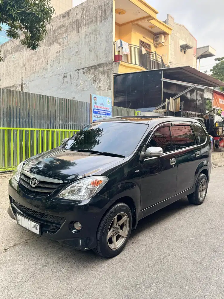 Toyota Avanza 2010 Bensin