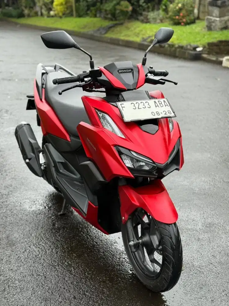 Honda Vario 160 CBS Thn 2023 KM 5rb Merah Mulus