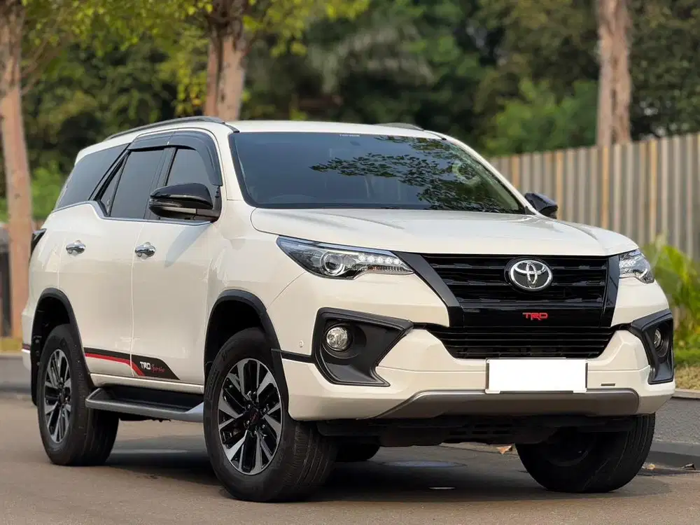 [LOW KM] TOYOTA FORTUNER 2.4 AT VRZ TRD SPORTIVO 2019/2020 DIESEL