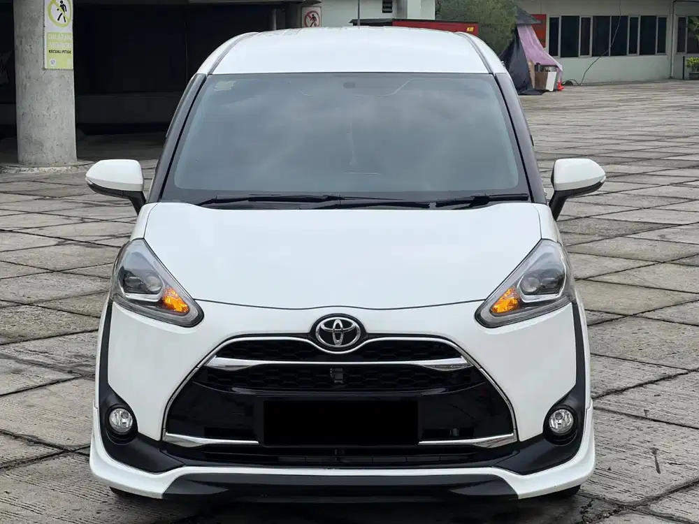 KM 50 RB / TOYOTA SIENTA Q 1.5 AT 2019/2018