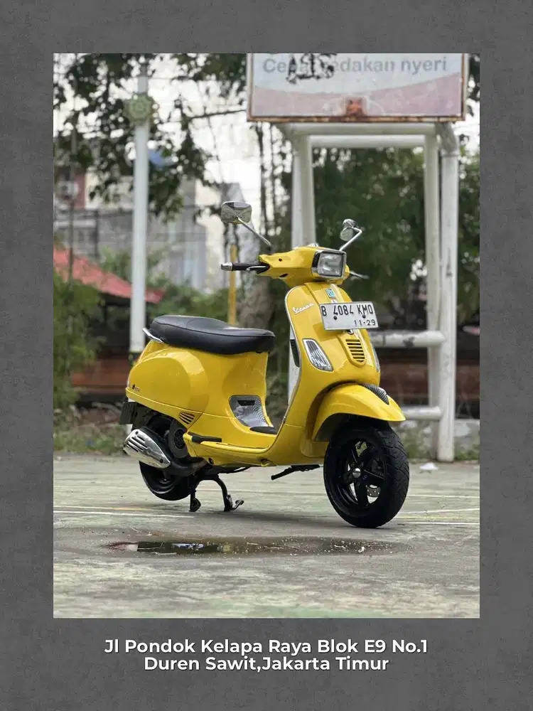 PIAGGIO VESPA S125 3V IE TH 2015 YELLOW Perfect Condition