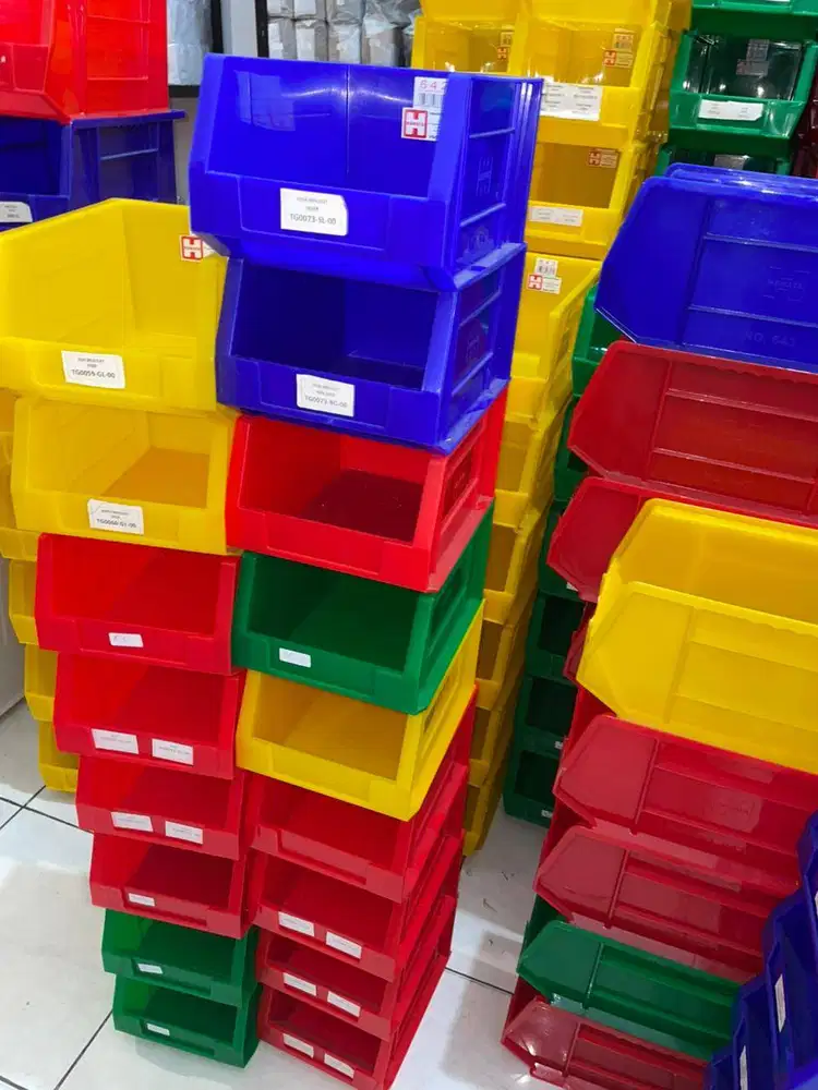 JOLLY BOX HANATA 37X20X17 DAN 26X20X14 KONDISI 90%