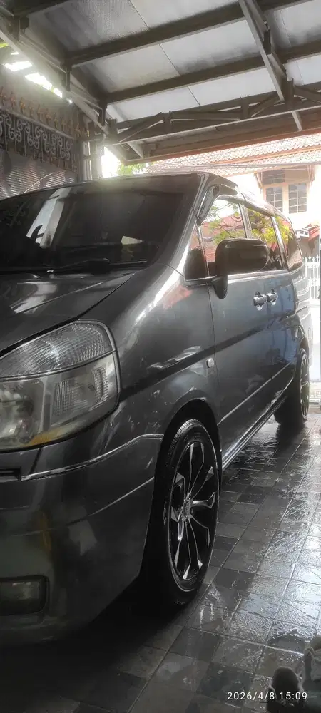 Nissan Serena 2009 Bensin