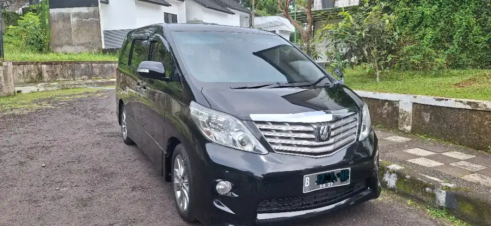 Toyota Alphard S 2012