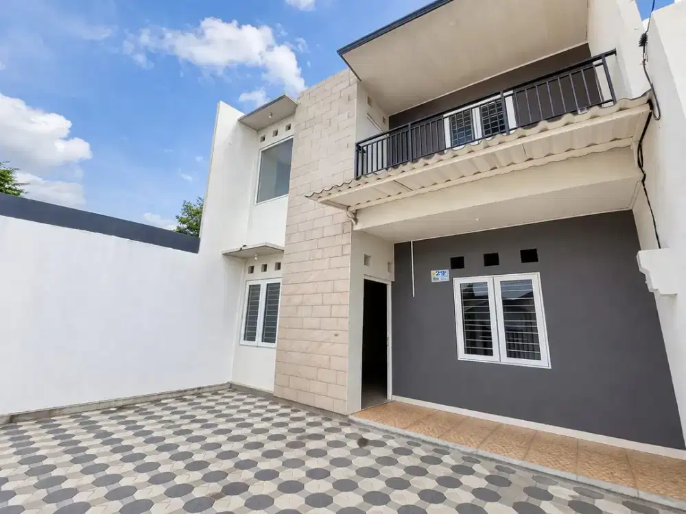 Disewakan Rumah Kebon Baru, Tebet Jaksel 2 Lantai Murah Strategis - Dekat Stasiun & Pusat Kota