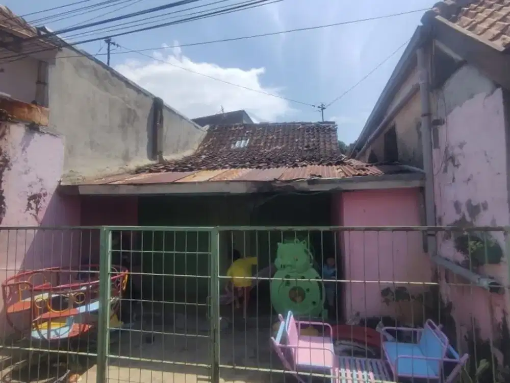 Dijual Rumah Lokasi Tengah Kota di Jl. Karanganyar Semarang