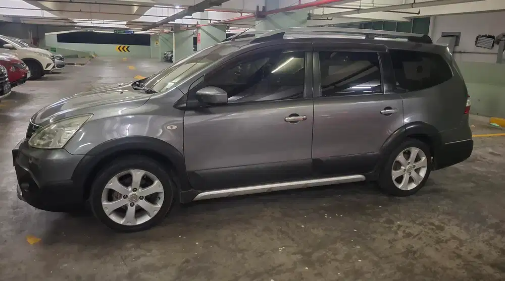 Nissan Livina 2014 Bensin