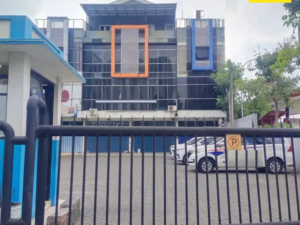 Dijual Ruko 4 lantai di Jalan Raya Menganti Wiyung Surabaya
