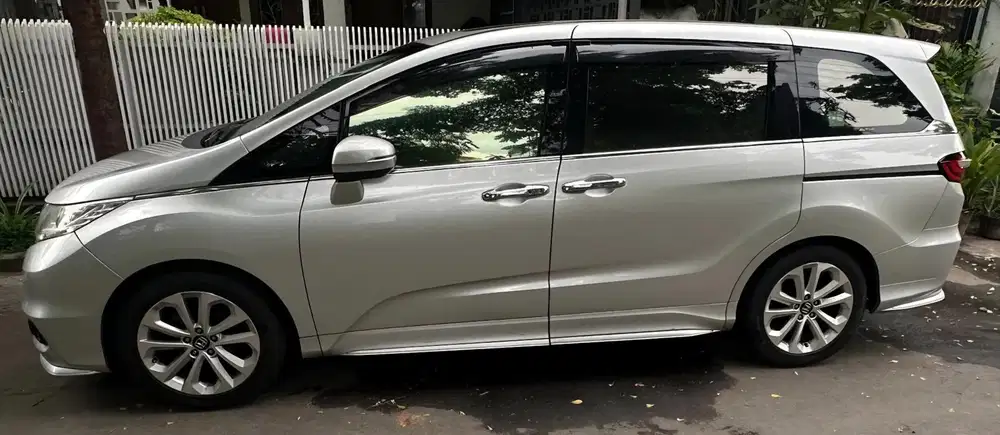 Odyssey Murah 2.4 E CVT Sunroof