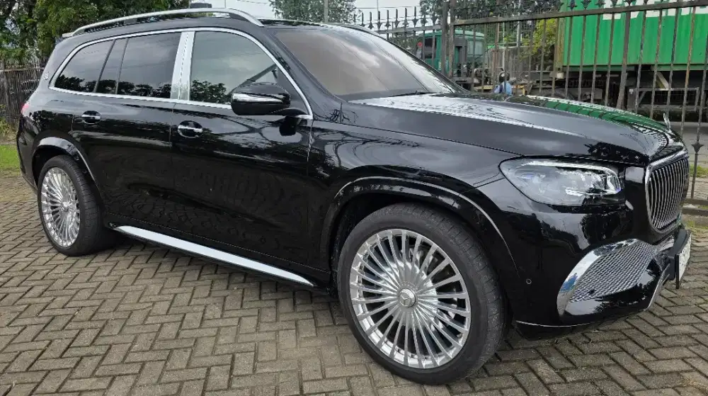 Mercy maybach GLS 600 nik 2022 odo 9.600 pajak bln 9