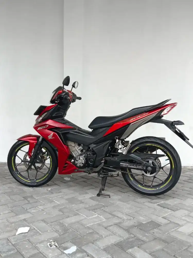 Bismillah punya motor honda GTR selengkap pajak isi tahun 2016