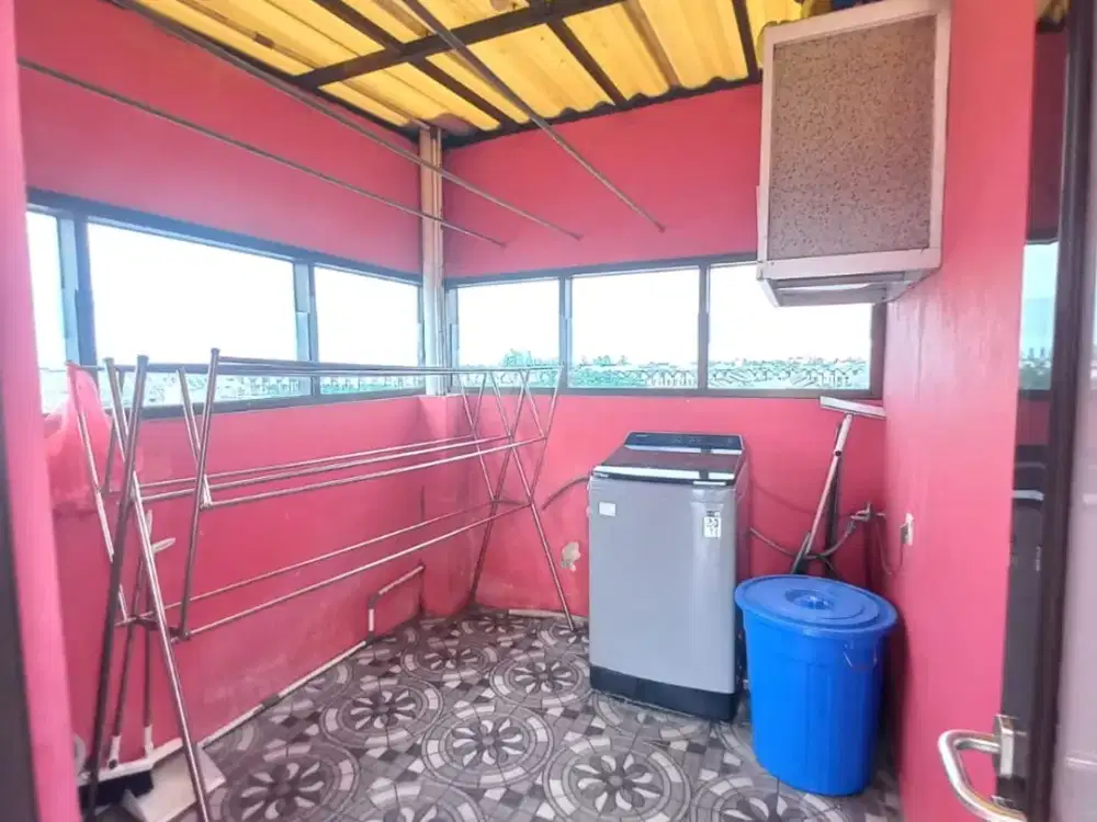 Dijual ruko bagus full furnished di JGC , cakung Jakarta Timur Harga 3.7 m nego