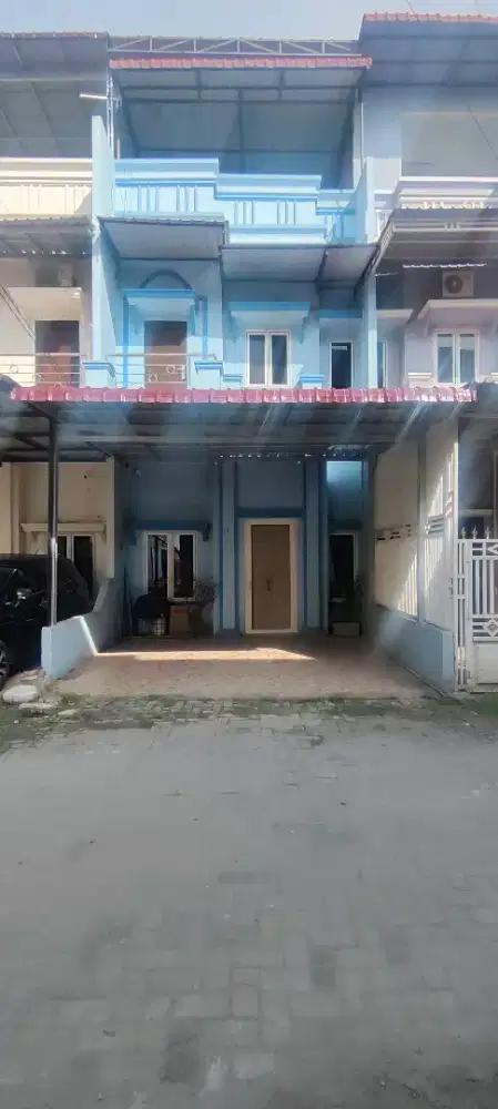 Disewakan rumah cantik dan strategis di menteng