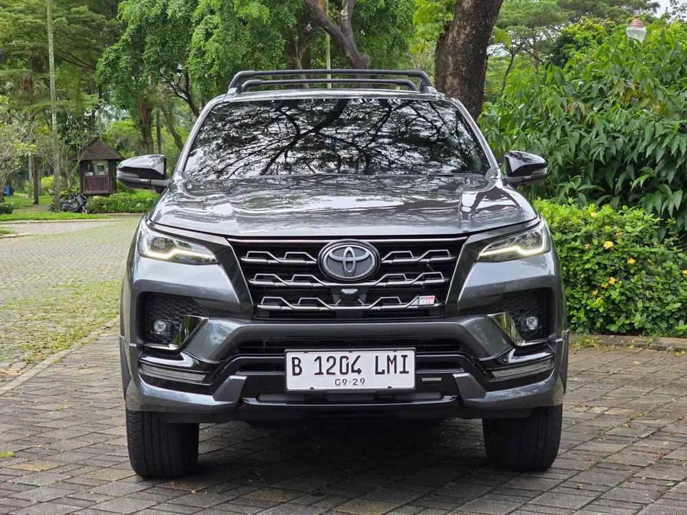 TDP 85.JT| FORTUNER GR SPORT 2.8 AT 2024 GREY SUPER SEGER KM.35.RB !!