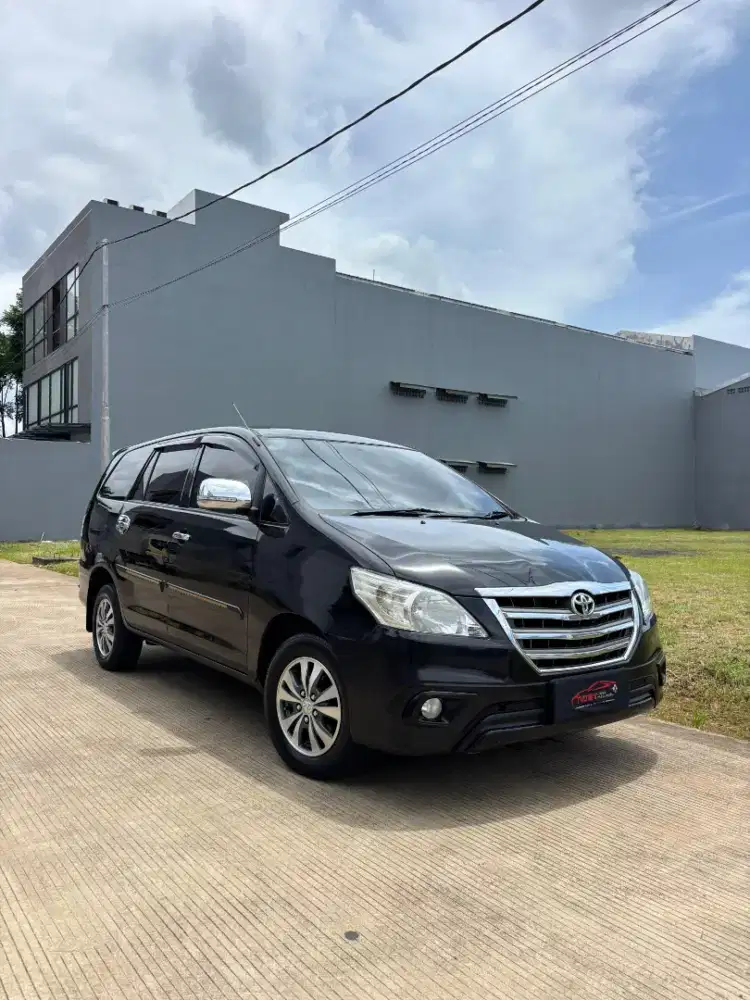 Kijang Innova diesel matic 2014 bekas murah