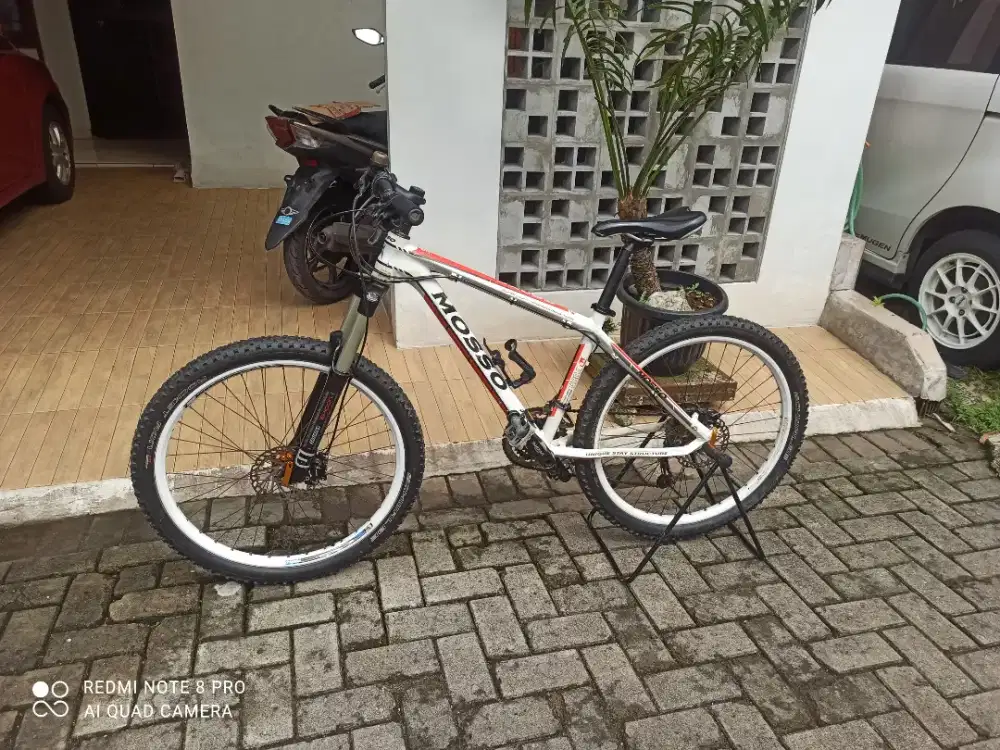 Sepeda Tempur Selat Hormuz Muraha Meriah