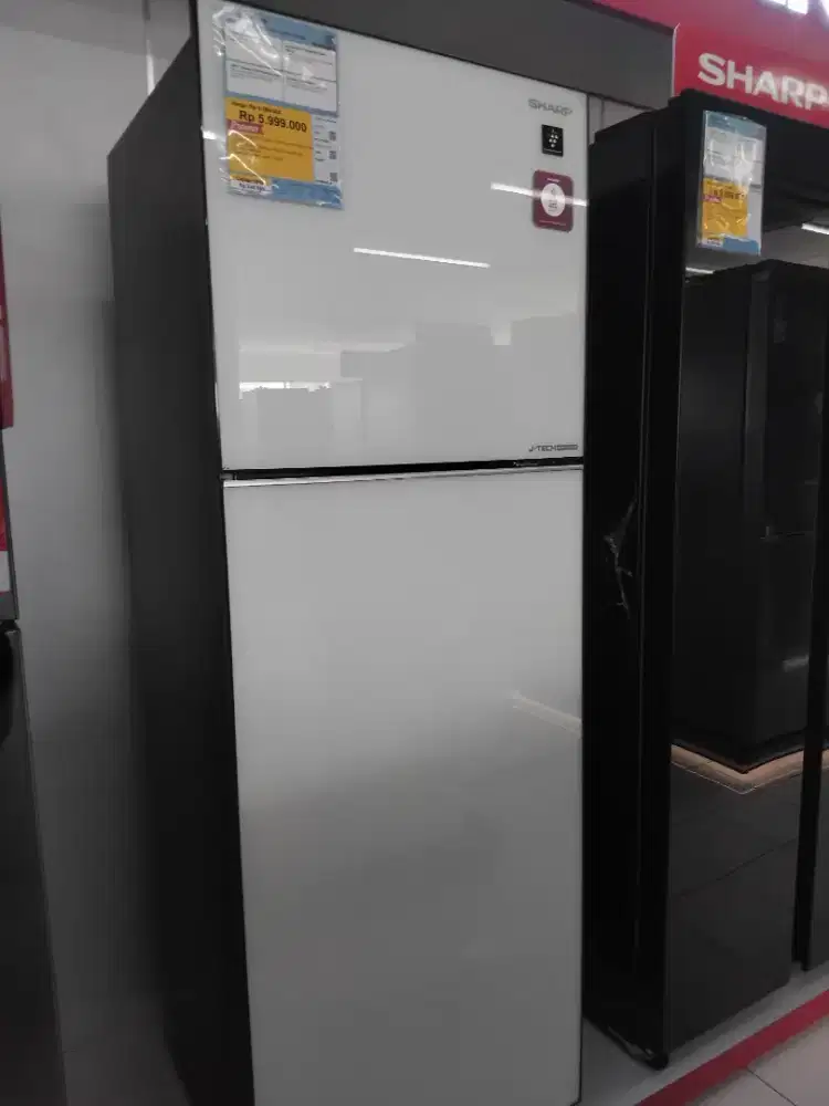 Kulkas Sharp 329 L inverter 50 watt