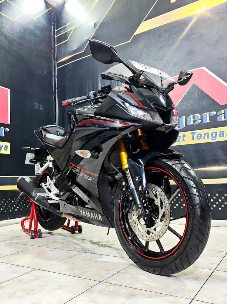 Mulus no minus Yamaha All New R15 VVA V3 Reg 2019 glossy black
