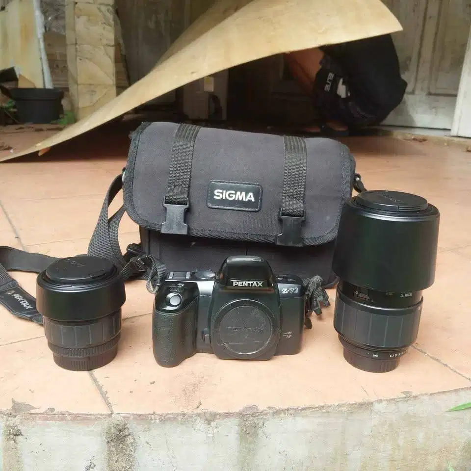 JUAL ​Pentax Z70 (PZ-70) Body + Lensa Sigma 28-80mm & 70-300mm