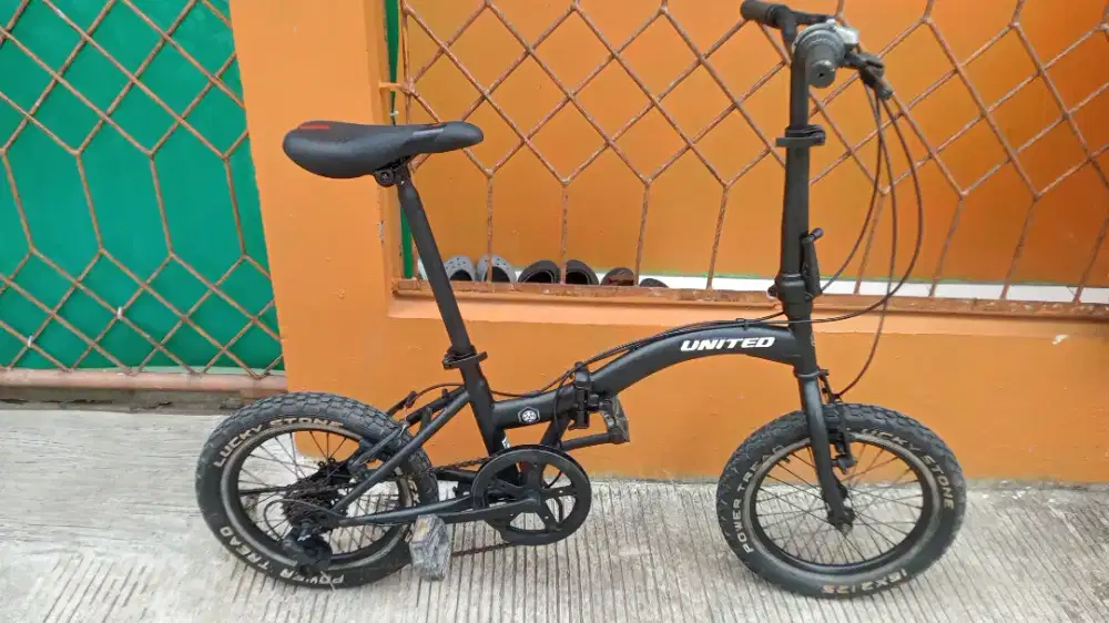 Sepeda lipat united Ukuran 16