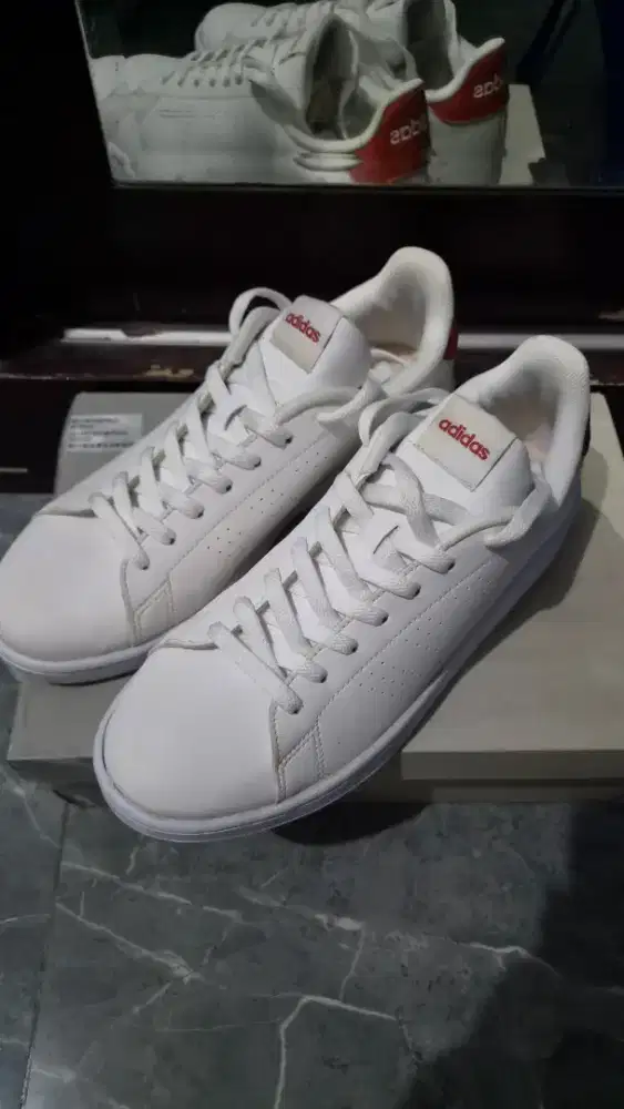 Sepatu Adidas Tennis Advantage Putih 43⅓