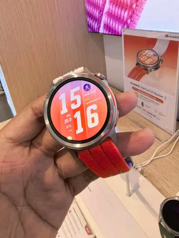 Pre-order smart watch Huawei GT RUNNER 2