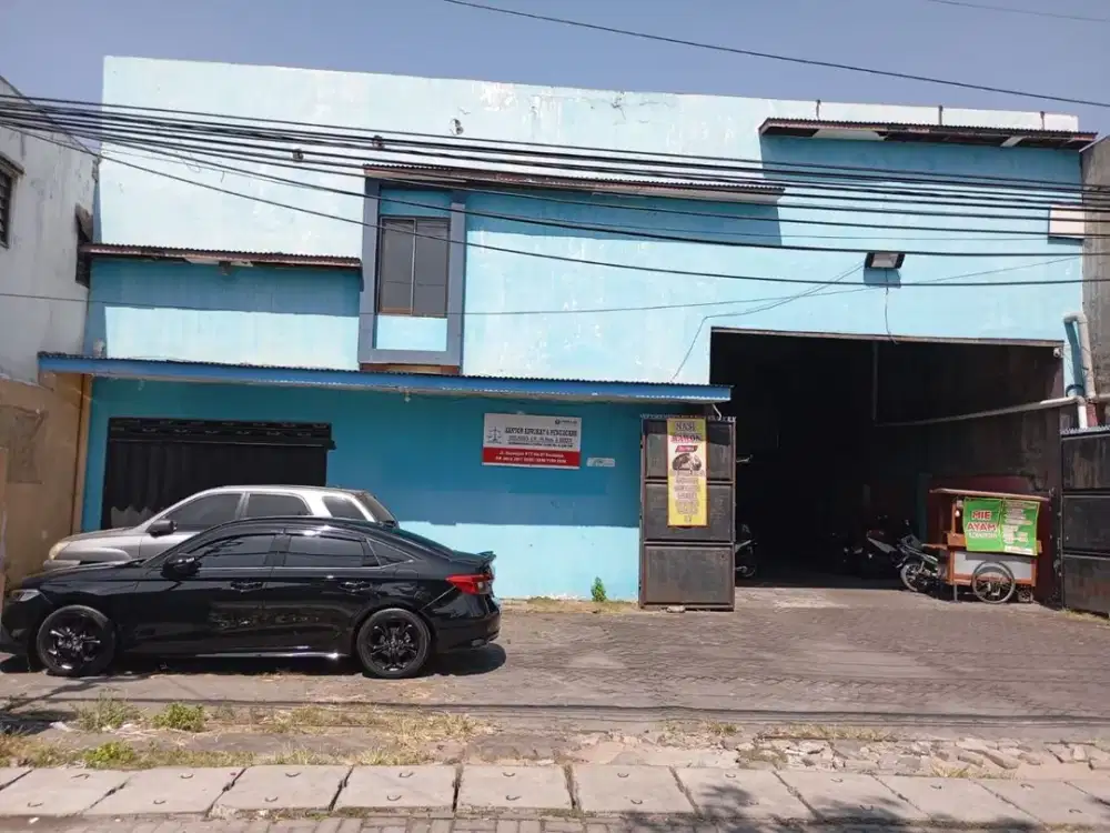 Dijual gudang di JL. GAYUNGAN PTT