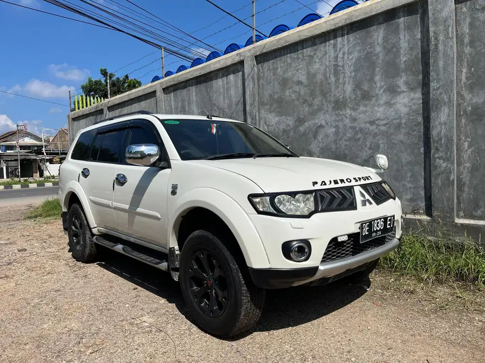 PAJERO DAKAR SUNROOF MATIC SOLAR 2012 PUTIH