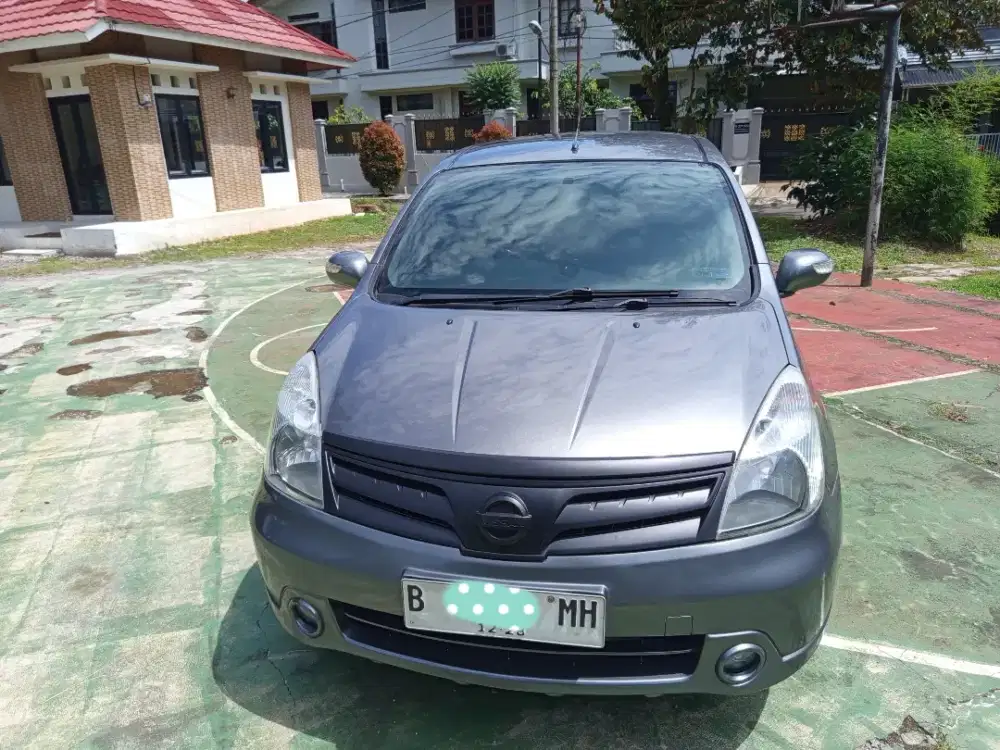 Grand livina 1.8 ultimate