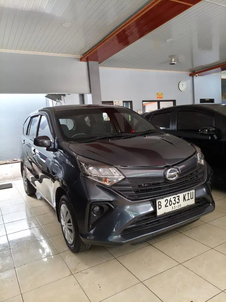 DP 3 JUTA. Daihatsu Sigra 1.2 X M/T 2023