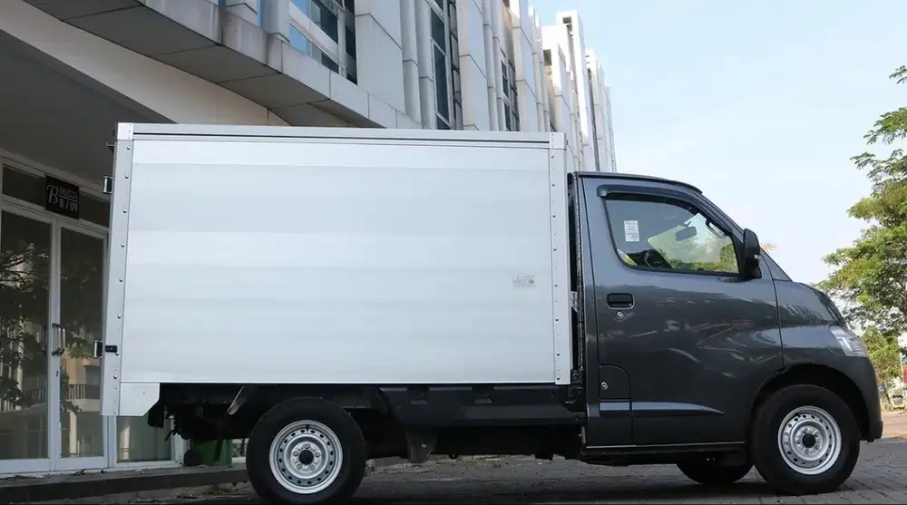 LOKER MEKANIK MOBIL STORING