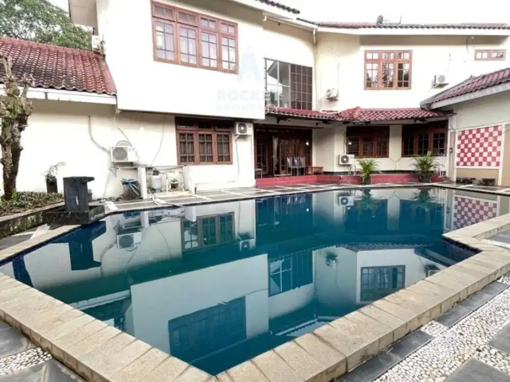 Dijual Murah Rumah di Cinere Depok, Lt.850m2, Semi Furnished