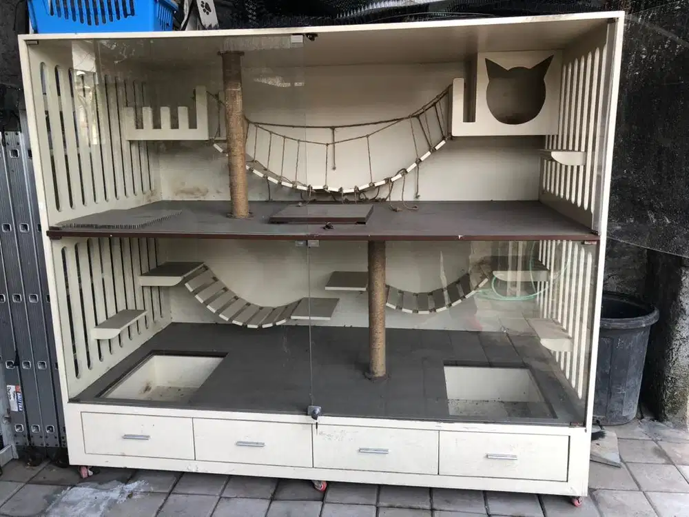 Kandang Kucing Tingkat Bekas Jual Cepat Rugi – Denpasar Timur