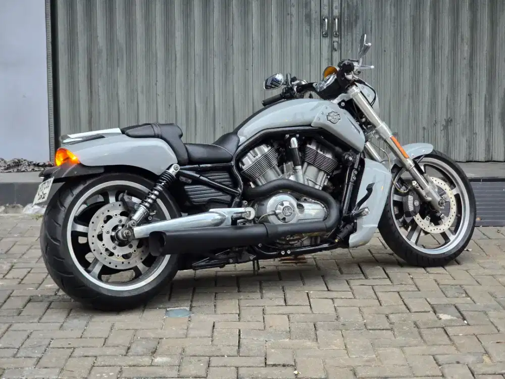 Moge Cruiser Harley Davidson VRod Muscle th 2012 Anniv 10th Siap Gas