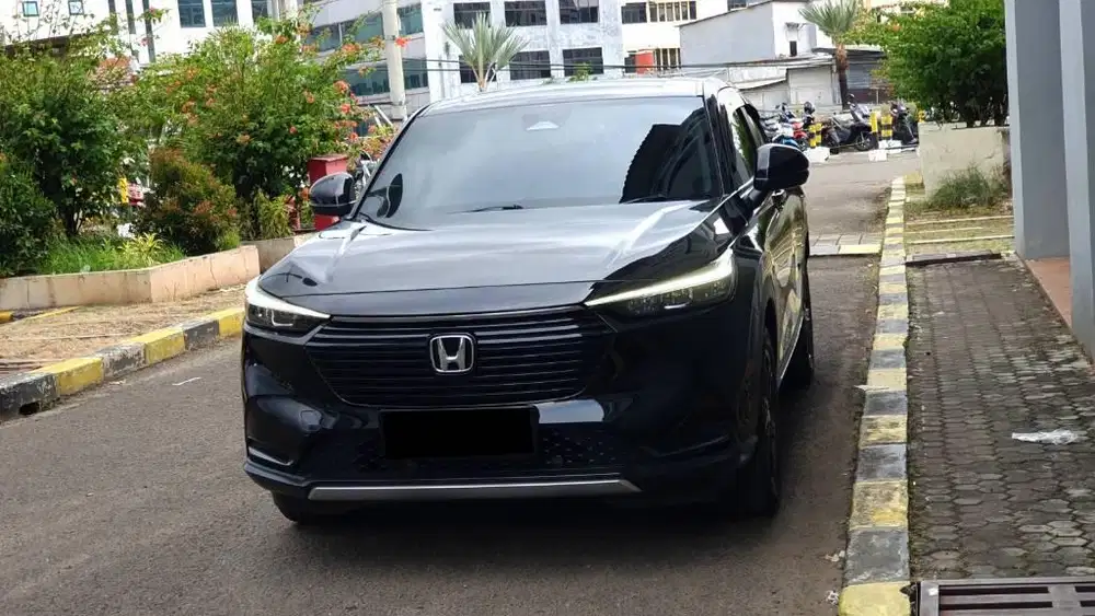 Low Km 20rb Honda HR-V HRV 1.5 SE AT Hitam 2023 tangan satu