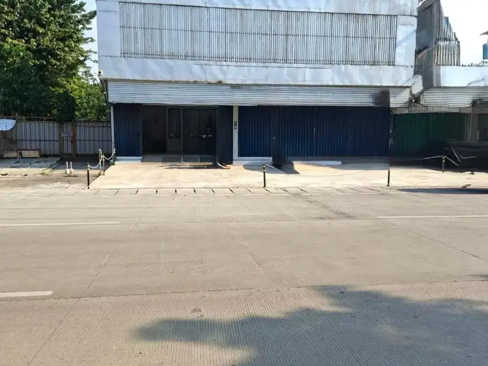 Ruko Komersil Gandeng 3 di Kelapa Gading Jakarta Utara Lokasi Ramai & Strategis