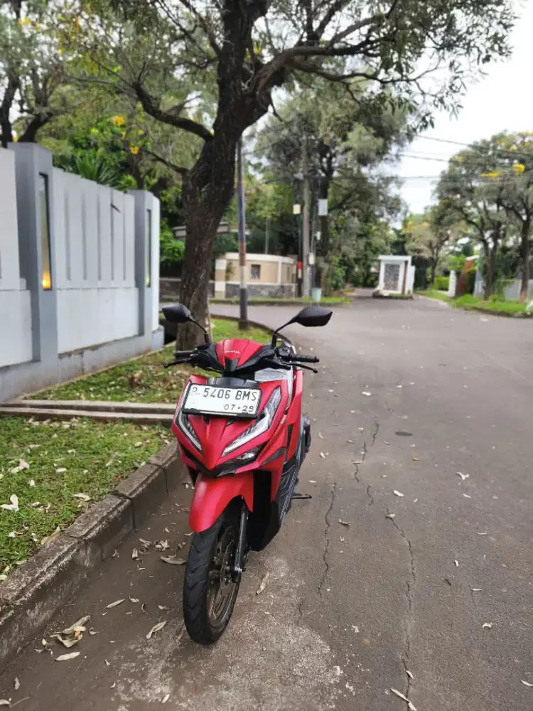 Bissmillah dijual motor Honda Vario gen2 125cc 2024 istimewa