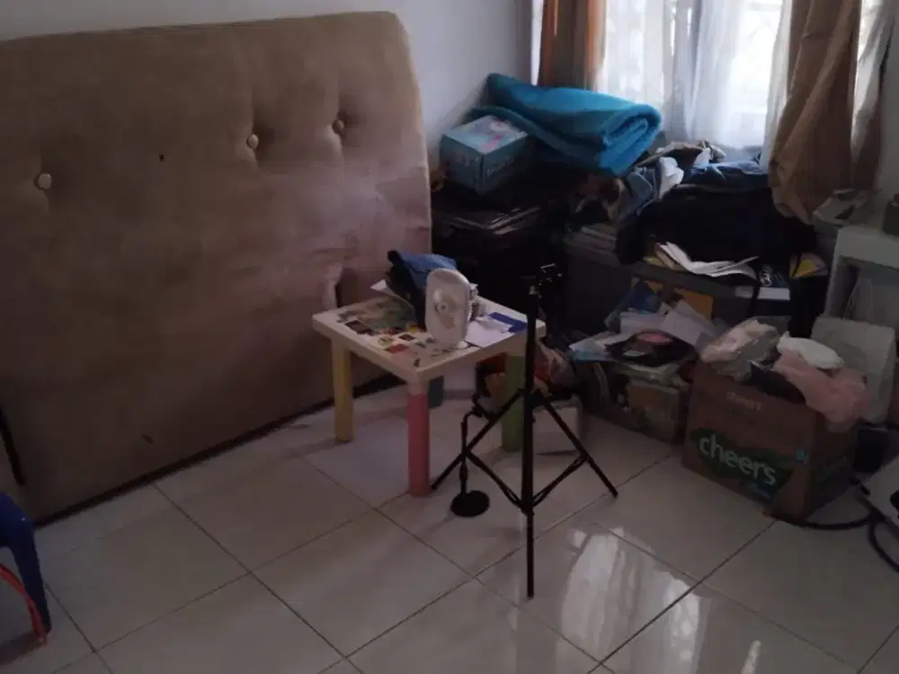 DI JUAL / SEWA RUMAH  DI PRAPEN INDAH KT