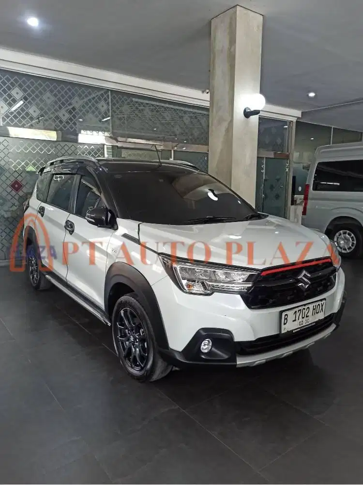 SUZUKI XL7 ALPHA HYBRID MATIC 2024 PUTIH