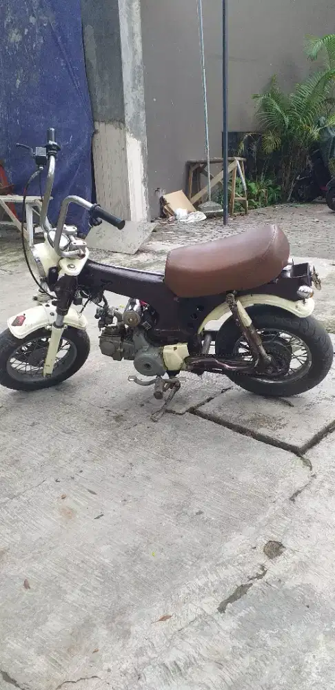 Honda dax replika
