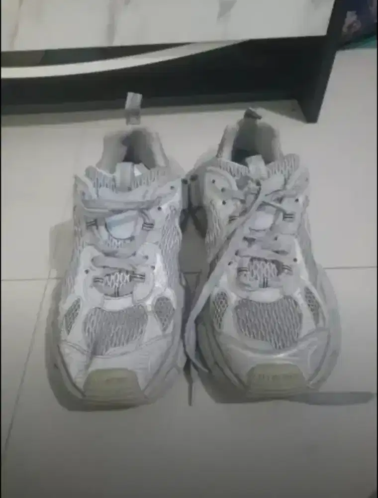 Jual sepatu balenciaga
