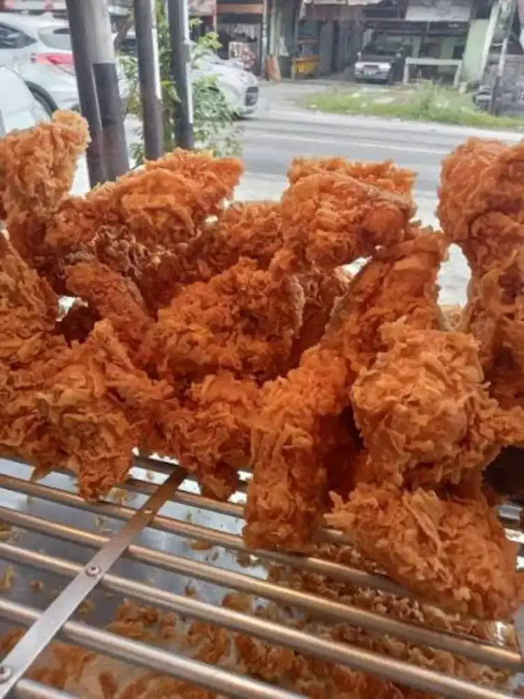 Jaga outlet ciken & es