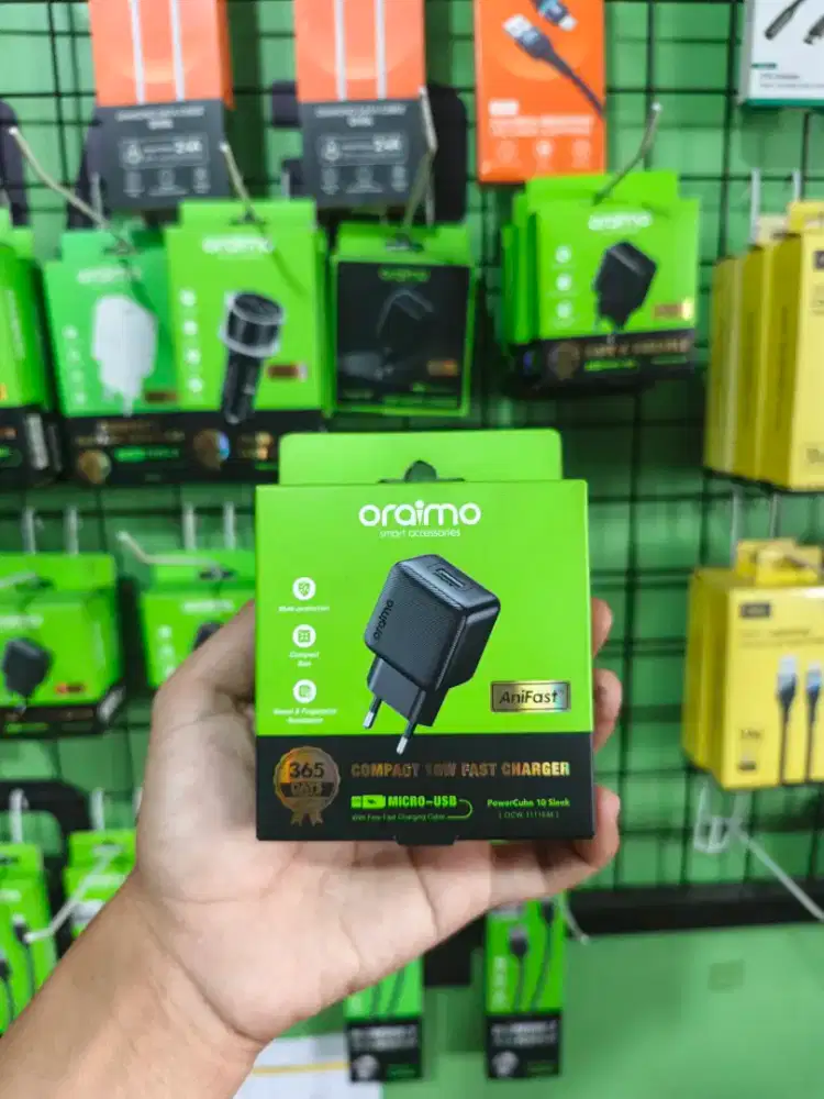 TRAVEL CHARGER MICRO ORAIMO OCW-1111EM