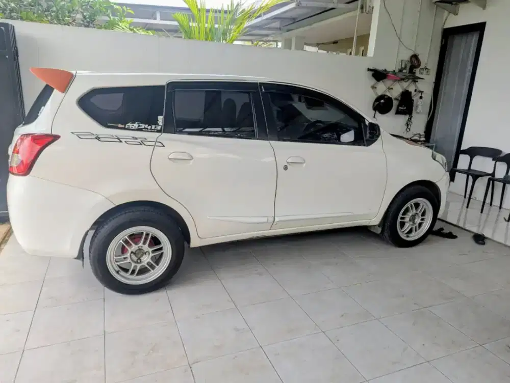 Datsun Go+ seri T kilometer 30rb pajak on
